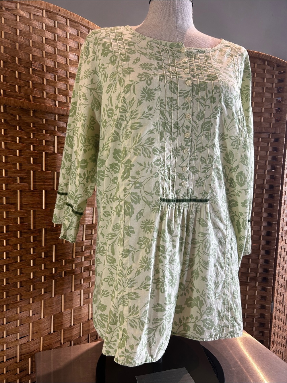 Cotton Floral Pintuck Tunic Top Sage Green Boho Cottagecore Plus 14 16